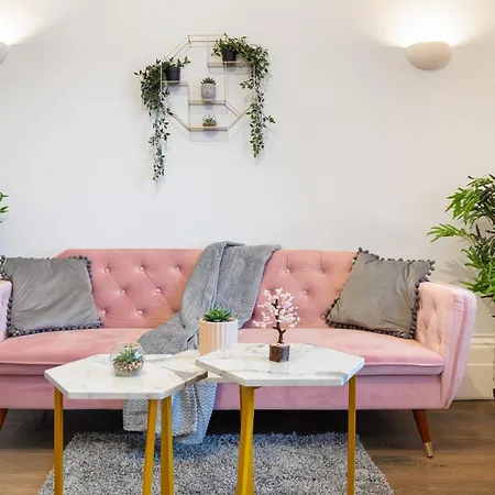 Cosy Flat In Apartment