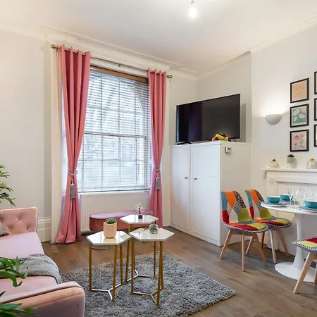 Cosy Flat In Apartment *