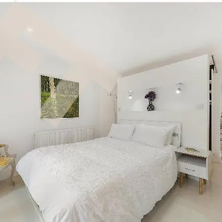 Apartment Earls Court Spacious