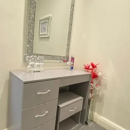 2 Notting Hill Portobello Road Amazing Location! Apartment London