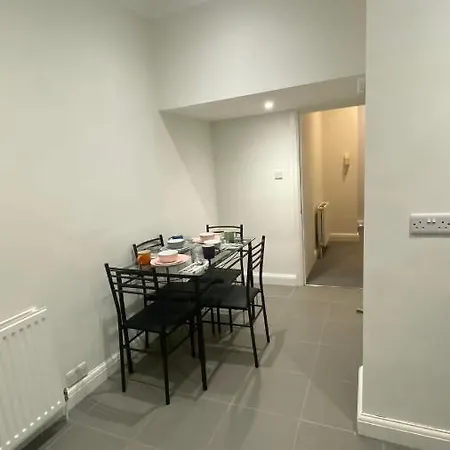 2 Notting Hill Portobello Road Amazing Location! London