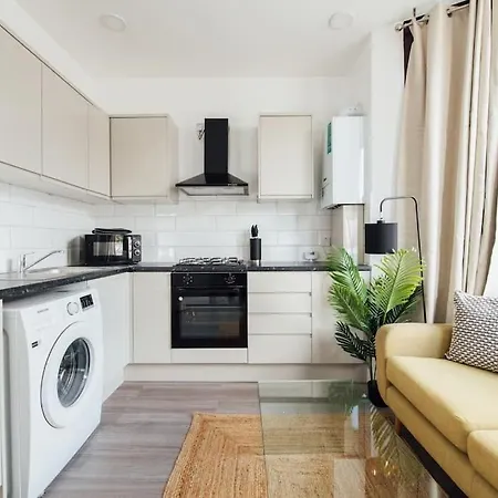 Apartment Cosy 2 Bedroom Flat In Ilford, London