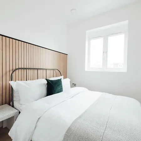 Unique 2 Bedroom Flat In Ilford, London Appartamento *