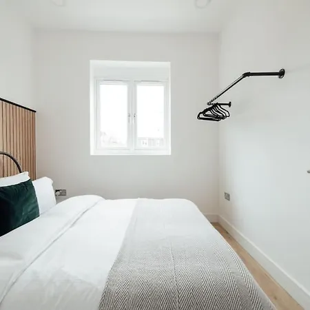 Unique 2 Bedroom Flat In Ilford, London Ilford