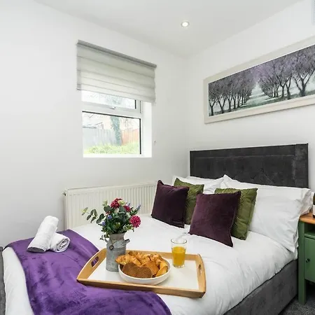 Modern 2 Bed In Croydon- Photo Id Required Thornton Heath