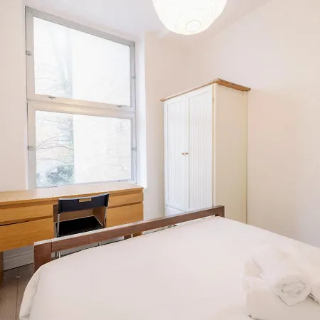 Pass The Keys Family In The Heart Of Bayswater * London