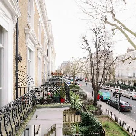 Pass The Keys Family In The Heart Of Bayswater * London