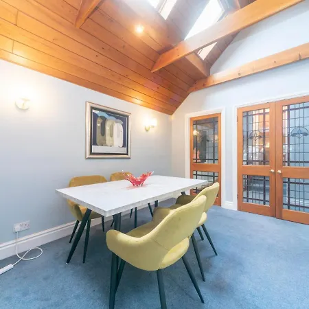 Pass The Keys Cosy River House With Beautiful Views Holiday home