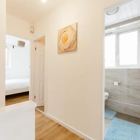 Albergue Wesferry Beds To *
