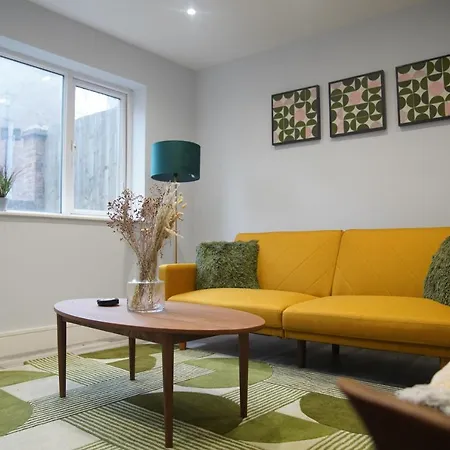 Lux 3bdr For 7 Nr Eye Holiday home London