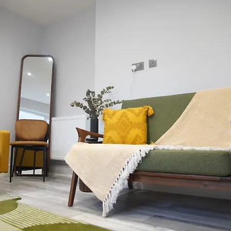 Lux 3bdr For 7 Nr Eye Holiday home