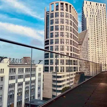 Large 3 Bed 3 Bathrooms Penthouse With Terrace And Views In *
