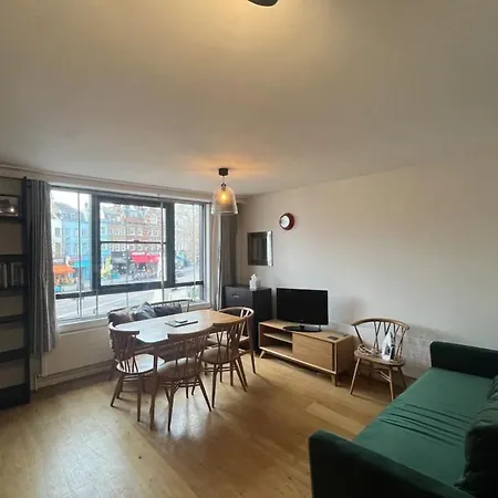 Vibrant & Homely 2bd Flat - Angel *