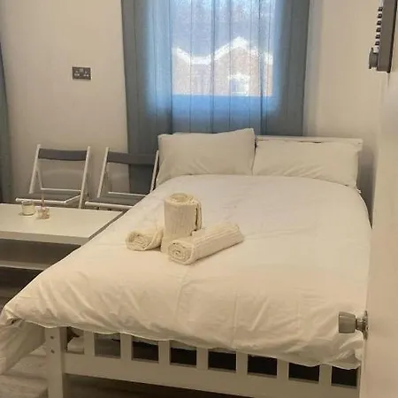 Remarkable 1-bed In * London