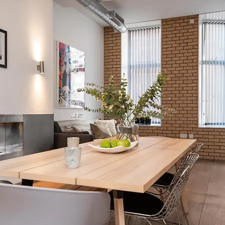Oxford Street -west End-great Location Apartment *