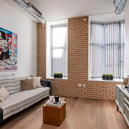 Apartment Oxford Street -west End-great Location *