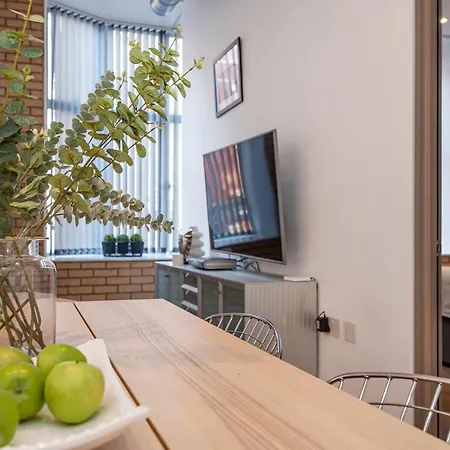 Oxford Street -west End-great Location *