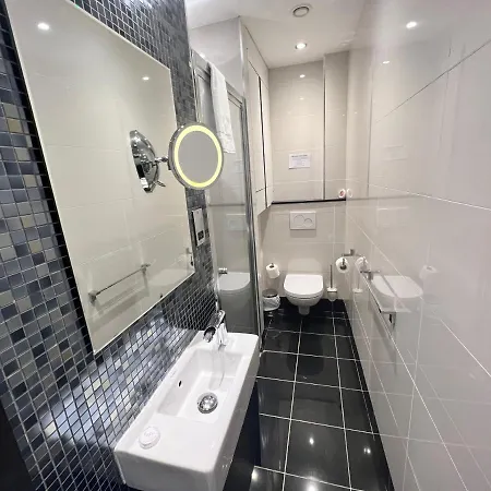 Hotel Great St Helen Hotel 4*