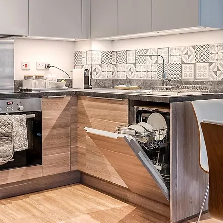 Apartment Modern Surrey Quays Flat *