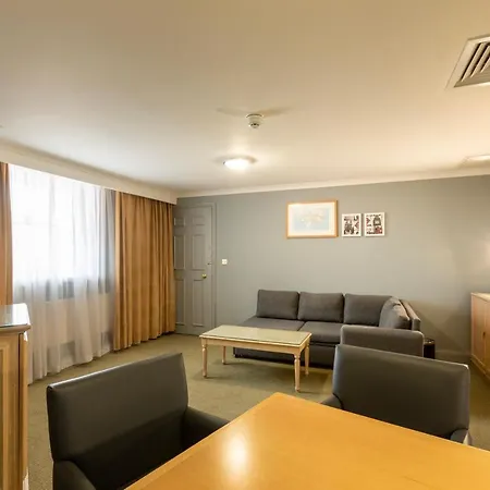 London Sutton 4* Sutton (Greater London)