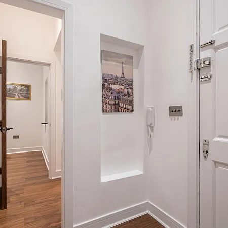 Apartment At Kensington And Knightsbridge London