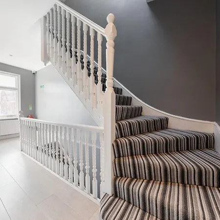 Boutique Modern For Two Near Tube And Bus Stations Apartment London
