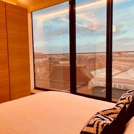 Large 3 Bed 3 Bathrooms Penthouse With Terrace And Views In Apartment