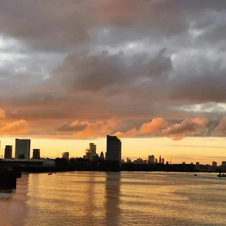 Homestay With Stunning Thames River View Londres
