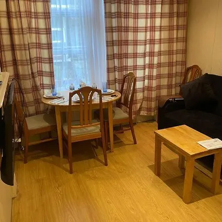 Apartment 017- Premium Location 100 Penfold Place London