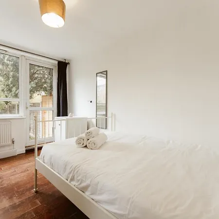 Wesferry Beds To Albergue Londres