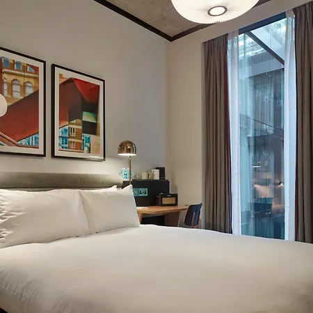 Tribe Canary Wharf 4* London