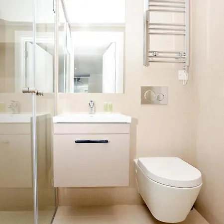 Fitzroy Serviced By Concept Apartment
