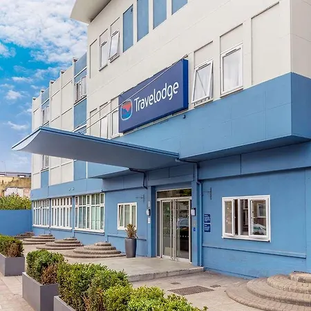 Travelodge Battersea Otel 2*