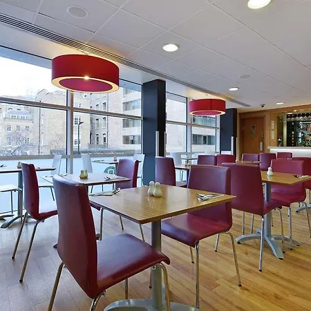 Hotel Travelodge Liverpool Street