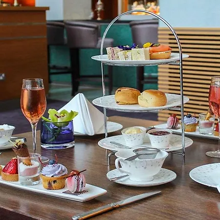 Sofitel London Heathrow 5*