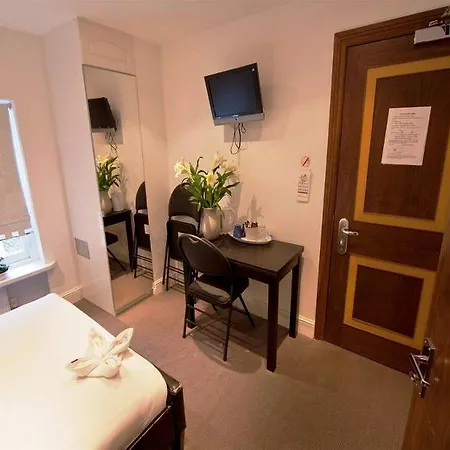 Nox Kensington Gardens Aparthotel London