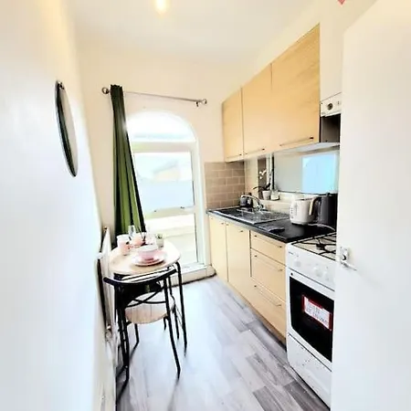 One Bedroom With A Terrace In Angel