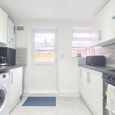 Homestay Cosy Single In Manor Park *