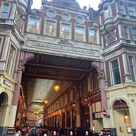Shoreditch Cosy Flat, Next To Van Gogh Exhibition London