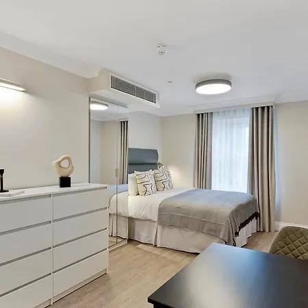 Cleveland Residences Paddington 아파트