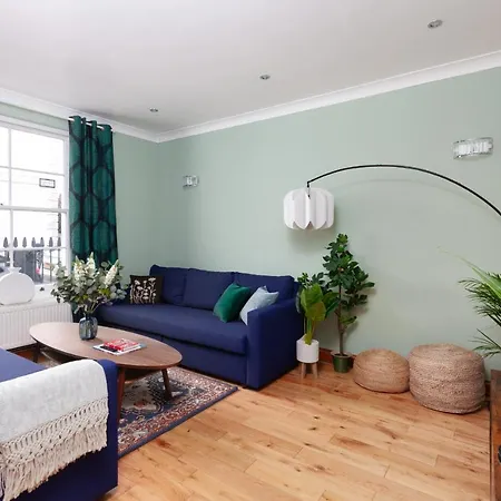 Kensington Nest Serviced House * London