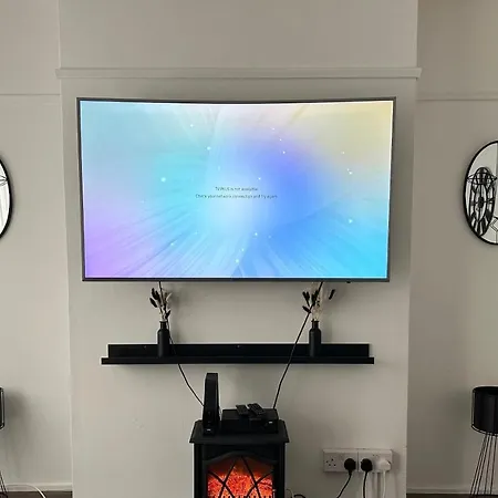 アパート Lovely 2bedroom 4mins From Wimbledon Station ロンドン