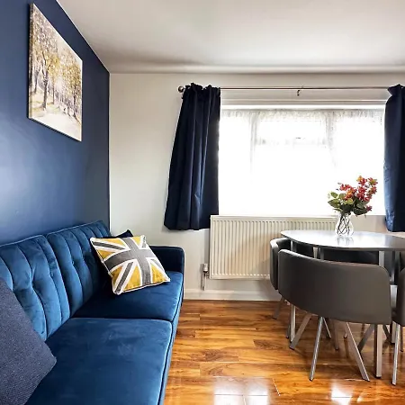 Grand Suites Near Heathrow Apartmán Southall