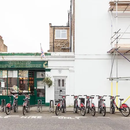 Kensington Nest Serviced House Holiday home