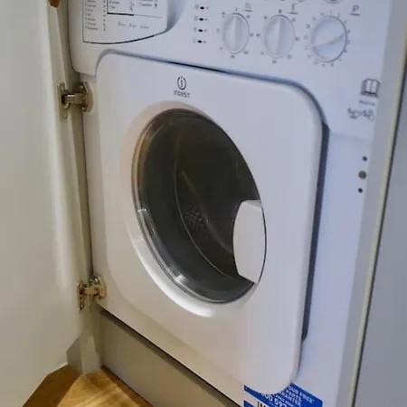 Stylish Apartment, Ensuite, Kitchenette *