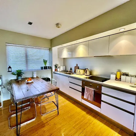 Apartment Zen Life With Urban Views - E8 Chic London