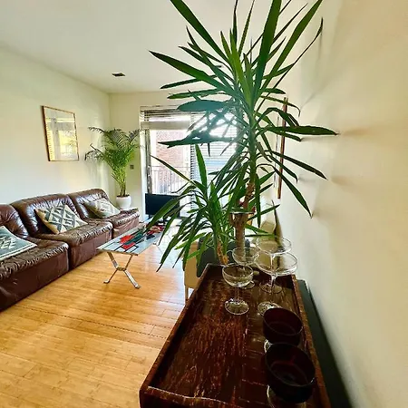 Apartment Zen Life With Urban Views - E8 Chic