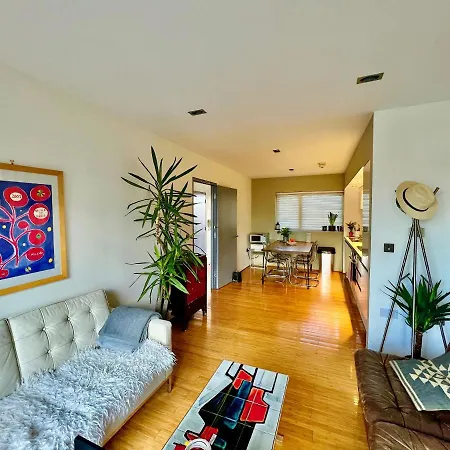Zen Life With Urban Views - E8 Chic London