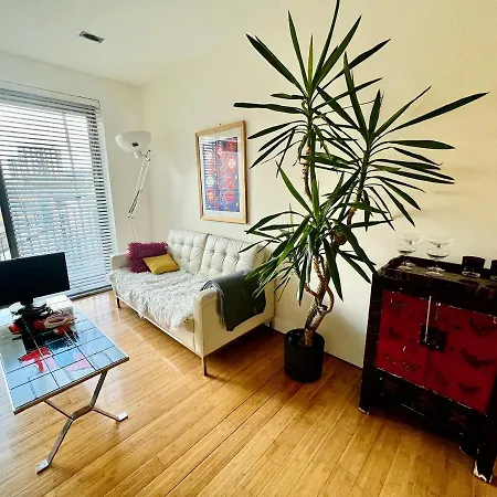 Zen Life With Urban Views - E8 Chic *