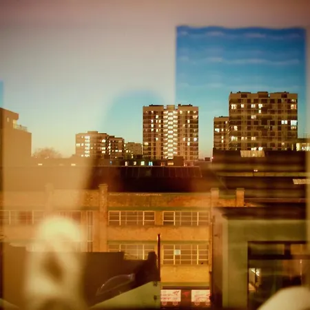 Zen Life With Urban Views - E8 Chic *